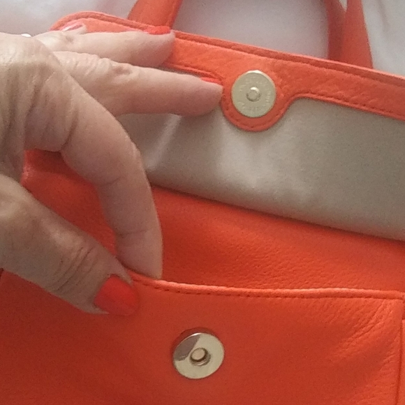 Leather handbag - Picture 3 of 4